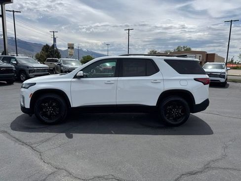 Used 2023 Chevrolet Traverse LT w/ Midnight/Sport Edition AWD/4WD image 4