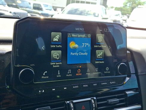Used 2024 Nissan Pathfinder SL AWD/4WD image 29