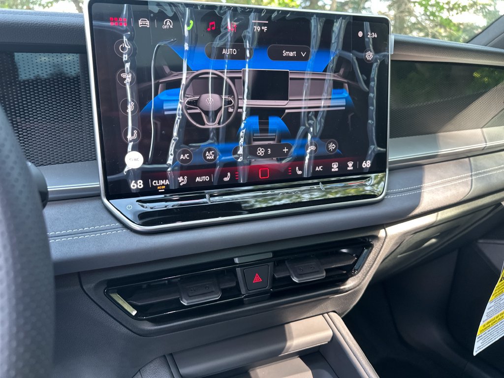 New 2026 Volkswagen Tiguan SE R-Line AWD/4WD image 16