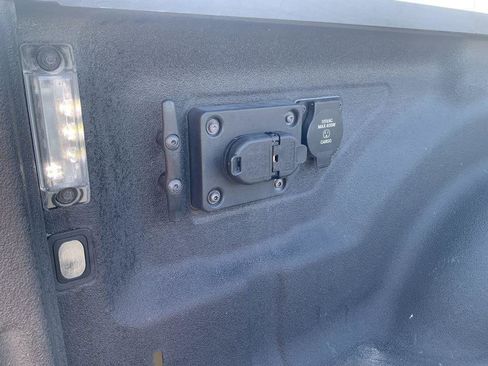 Used 2025 RAM 3500 Big Horn image 13