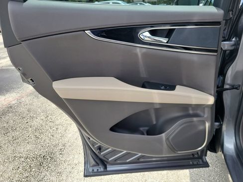 Certified 2023 Lincoln Nautilus FWD w/ Premium Package image 10