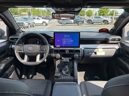 New 2026 Toyota 4Runner TRD Off-Road Premium AWD/4WD image 12