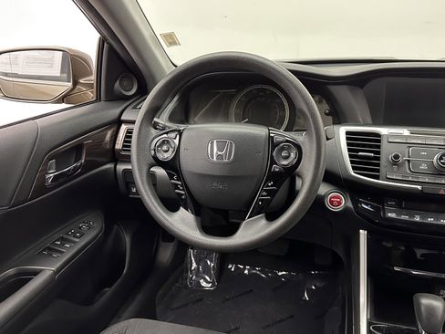Used 2017 Honda Accord Hybrid Sedan image 25