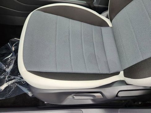 Certified 2025 Volkswagen Taos S image 21