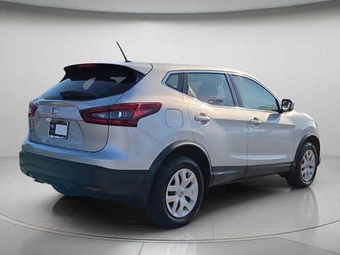 Used 2020 Nissan Rogue Sport S FWD image 7