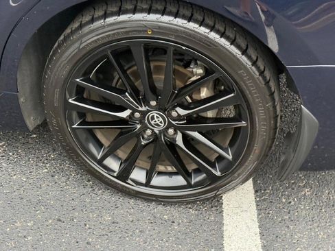 Used 2022 Toyota Camry XSE image 9