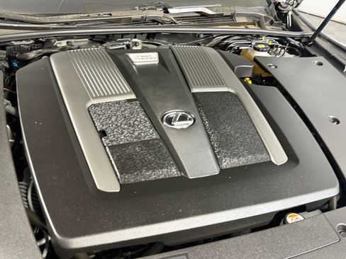 Used 2023 Lexus LS 500 w/ Interior Upgrade Package RWD image 33