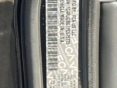 Used 2023 Jeep Grand Cherokee Limited RWD image 31