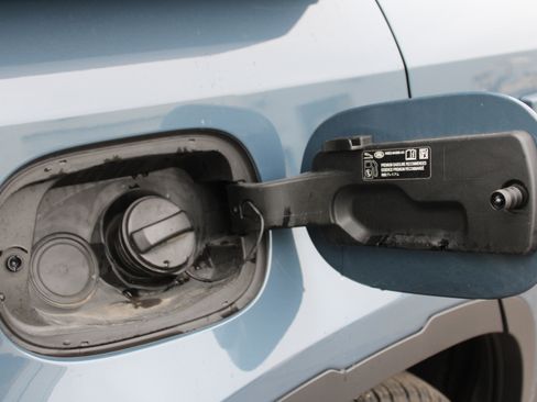 Used 2024 Land Rover Defender 110 S image 72