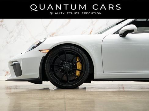 Used 2018 Porsche 911 GT3 RWD image 3