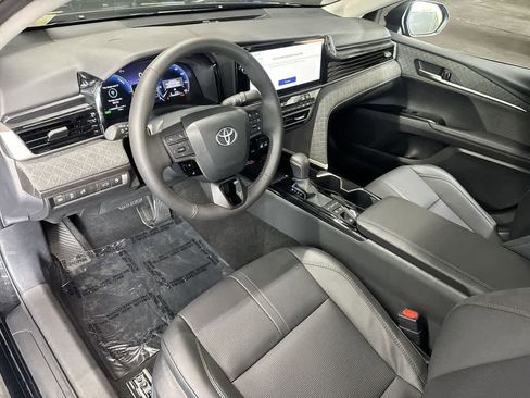 Used 2026 Toyota Camry XLE image 13