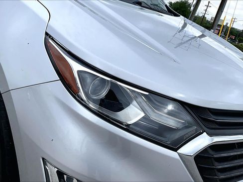 Used 2018 Chevrolet Equinox LS FWD image 28