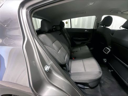 Used 2019 Kia Sportage LX image 16