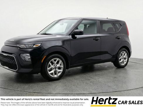 Used 2025 Kia Soul LX w/ LX Technology Package FWD image 1