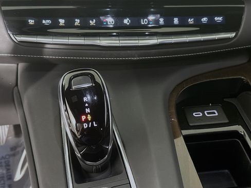 Used 2024 Cadillac Escalade Sport Platinum w/ LPO, ONYX Package AWD/4WD image 23