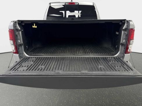Used 2021 RAM 1500 4x4 Crew Cab image 21