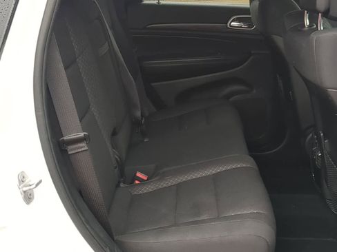 Used 2019 Jeep Grand Cherokee Laredo AWD/4WD image 20