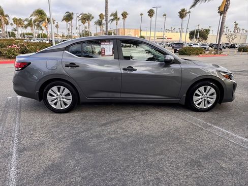 Certified 2024 Nissan Sentra S FWD image 9
