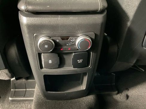 Certified 2020 Ford Explorer Platinum w/ Premium Technology Package image 17