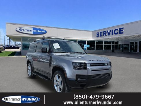Used 2024 Land Rover Defender 130 X-Dynamic SE AWD/4WD image 1