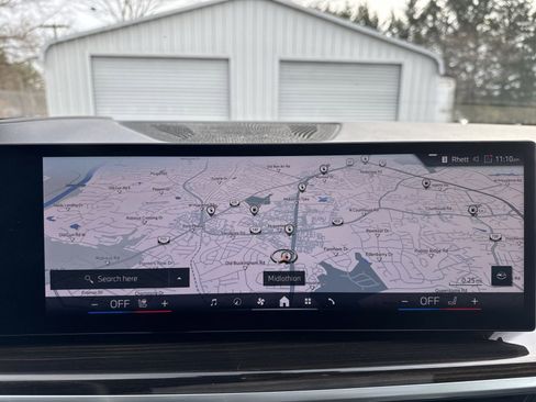 Used 2024 BMW X5 xDrive50e image 13