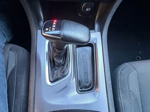 Used 2019 Dodge Charger SXT image 25