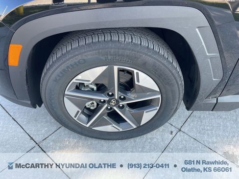 Certified 2025 Hyundai Tucson SEL FWD image 18