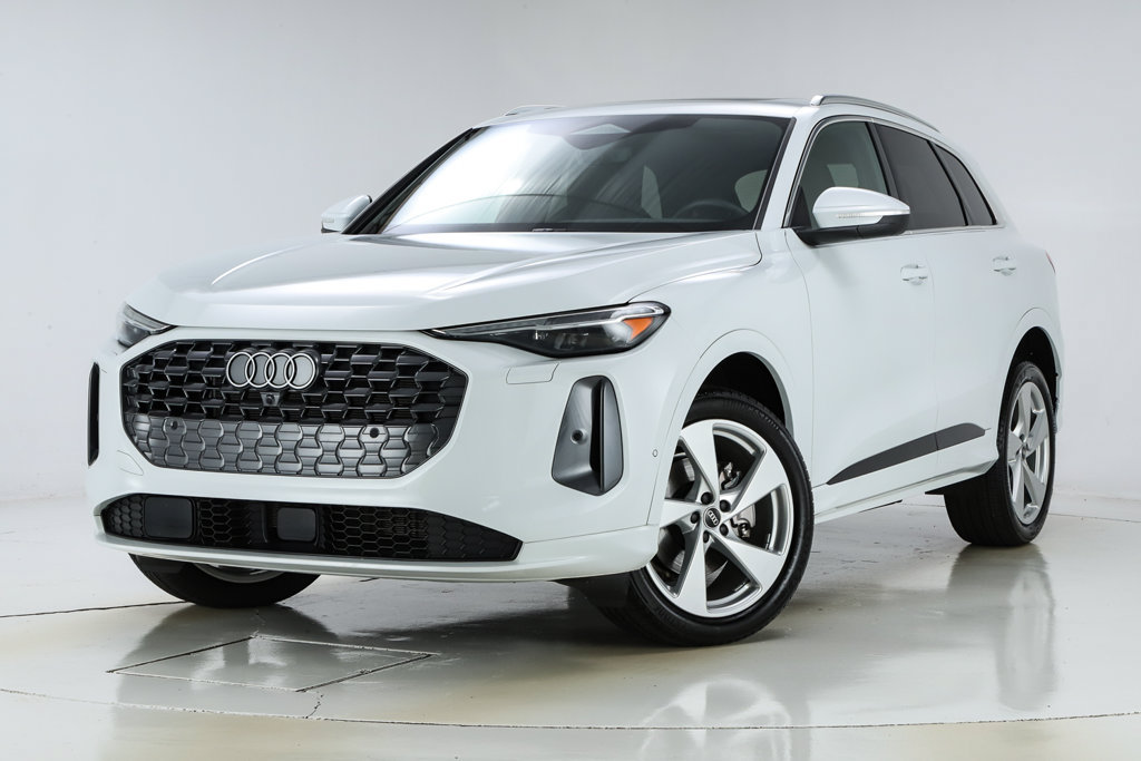 Used 2025 Audi Q5 Premium w/ Premium Plus AWD/4WD image 5