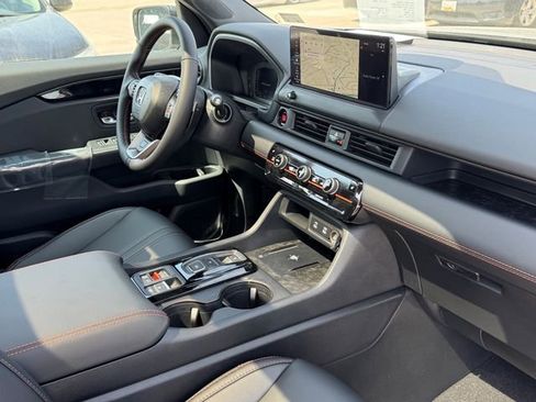 New 2026 Honda Pilot TrailSport image 9