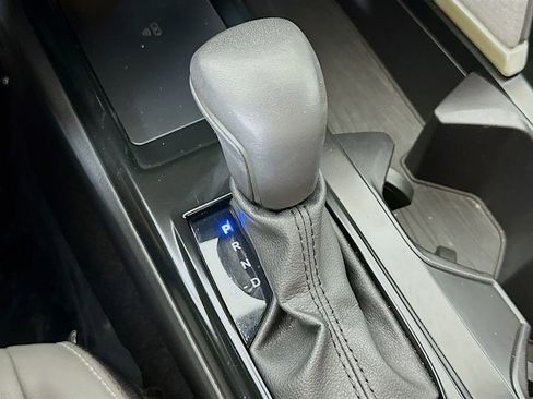 Used 2025 Toyota Camry SE FWD image 32