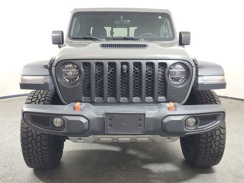Used 2020 Jeep Gladiator Mojave image 2
