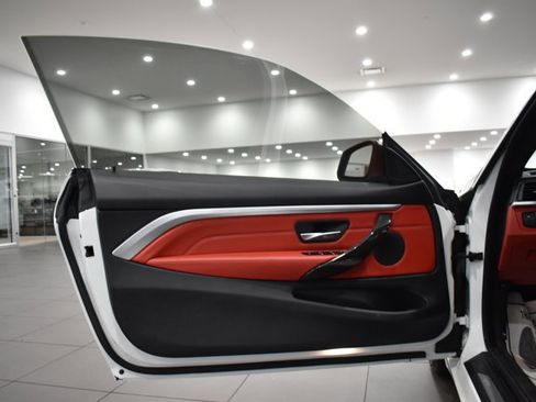 Used 2016 BMW 428i xDrive Convertible image 14