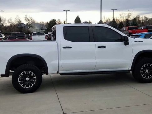 Used 2023 Chevrolet Silverado 1500 ZR2 w/ Technology Package image 2