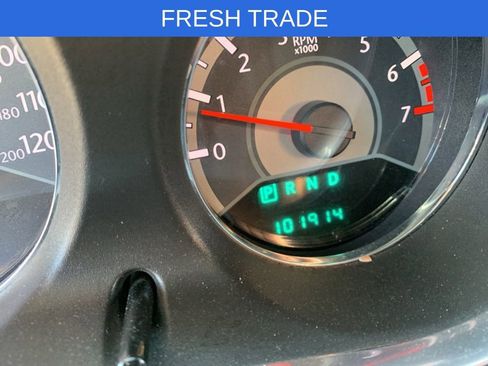 Used 2013 Chrysler 200 Touring FWD image 2