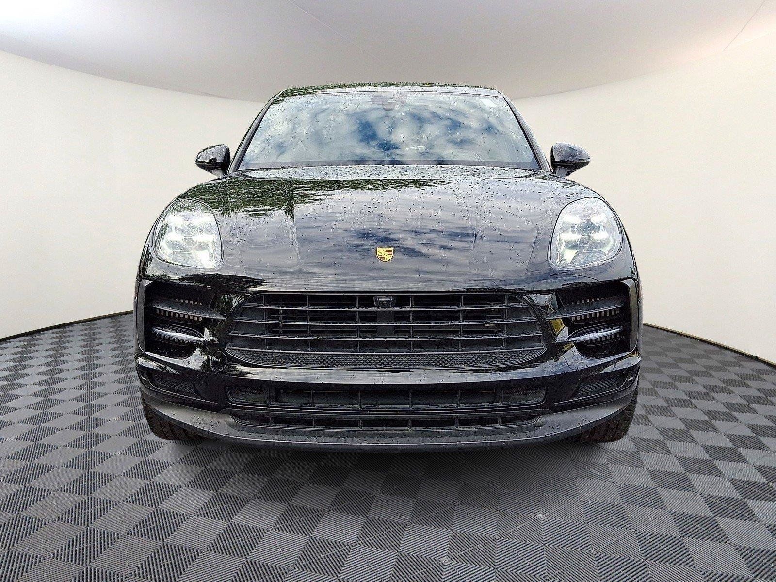 Used 2021 Porsche Macan S AWD/4WD image 2