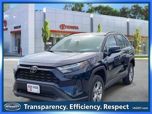 Certified 2025 Toyota RAV4 XLE AWD/4WD image 4