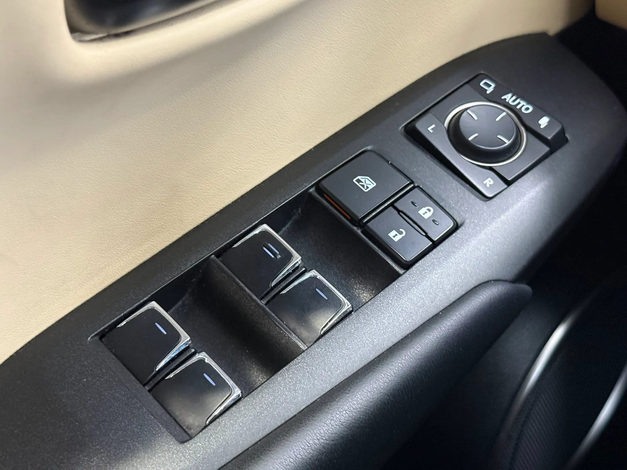 Used 2018 Lexus NX 300 AWD w/ Premium Package image 23