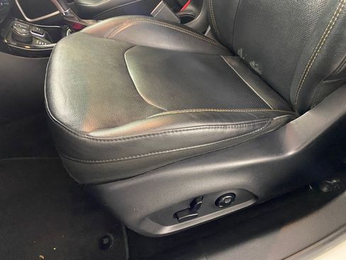 Used 2018 Jeep Compass Limited w/ Navigation Group image 13