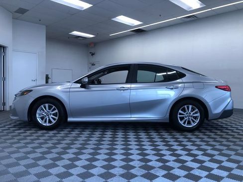 Used 2026 Toyota Camry LE FWD image 12