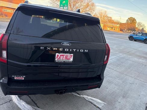 New 2025 Ford Expedition Active AWD/4WD image 10