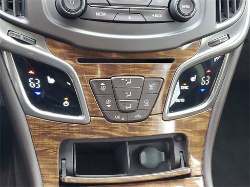 Used 2014 Buick LaCrosse Leather image 24
