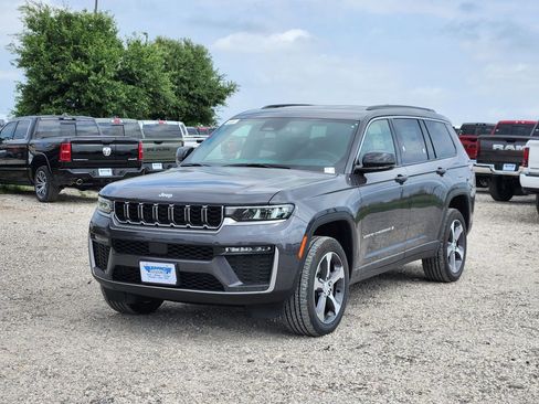 New 2026 Jeep Grand Cherokee L Limited image 2