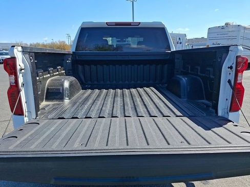 Used 2021 Chevrolet Silverado 1500 LT AWD/4WD image 29