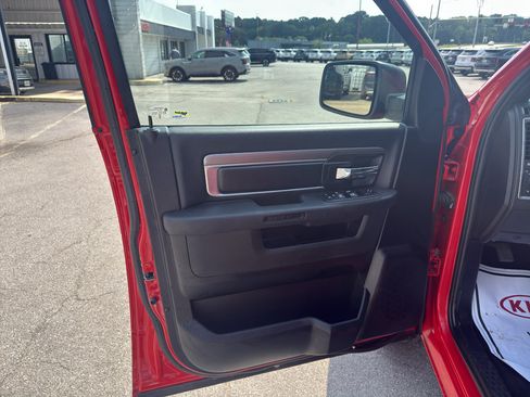 Used 2024 RAM 1500 Warlock RWD image 13