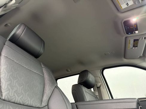 Used 2022 Toyota Tundra Limited image 16