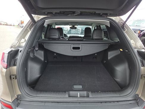 Used 2021 Jeep Cherokee Limited AWD/4WD image 12