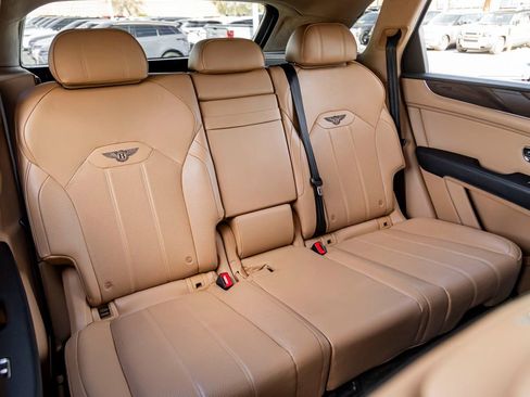 Certified 2023 Bentley Bentayga image 27