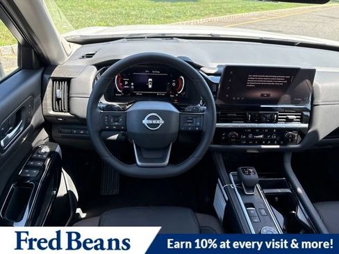 New 2026 Nissan Pathfinder Platinum w/ Cargo Package AWD/4WD image 19