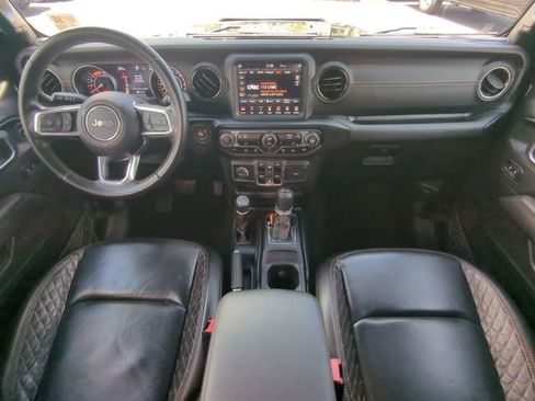 Used 2021 Jeep Wrangler Unlimited Sahara AWD/4WD image 17
