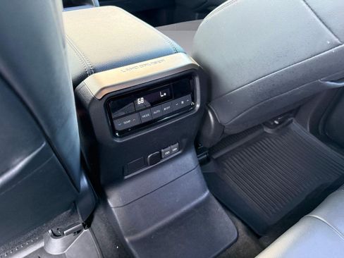 Used 2024 Toyota Land Cruiser image 25